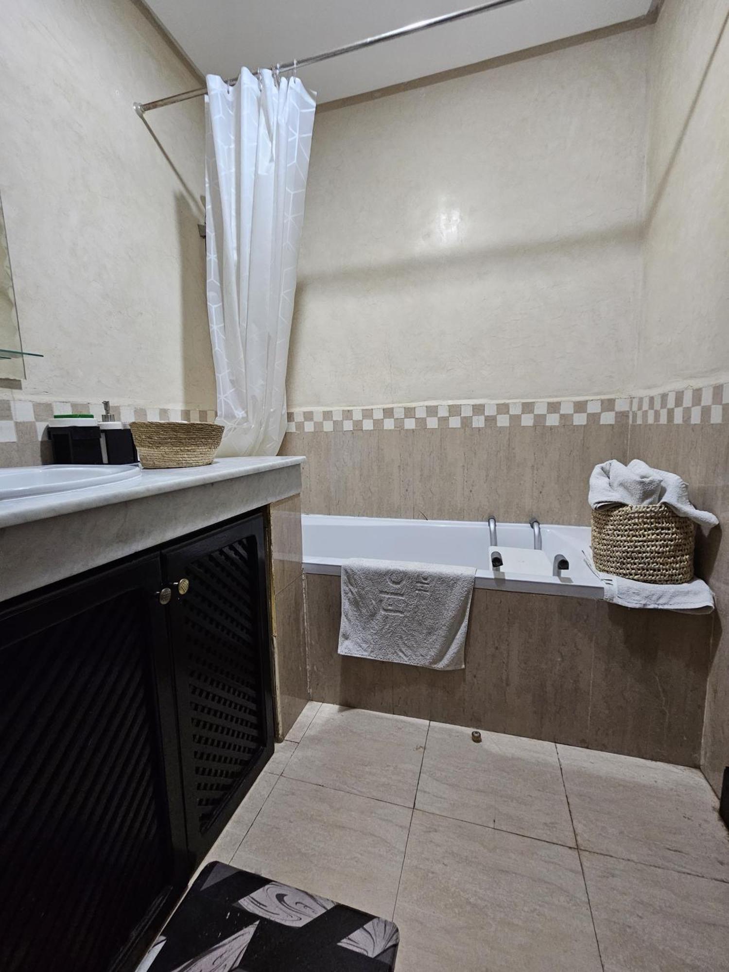 Appartement Douillet Au Centre Gueliz 마라케시 외부 사진